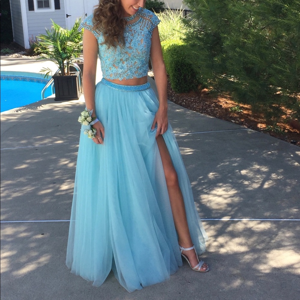 Prom dress